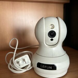 LEFUN White Security Camera
